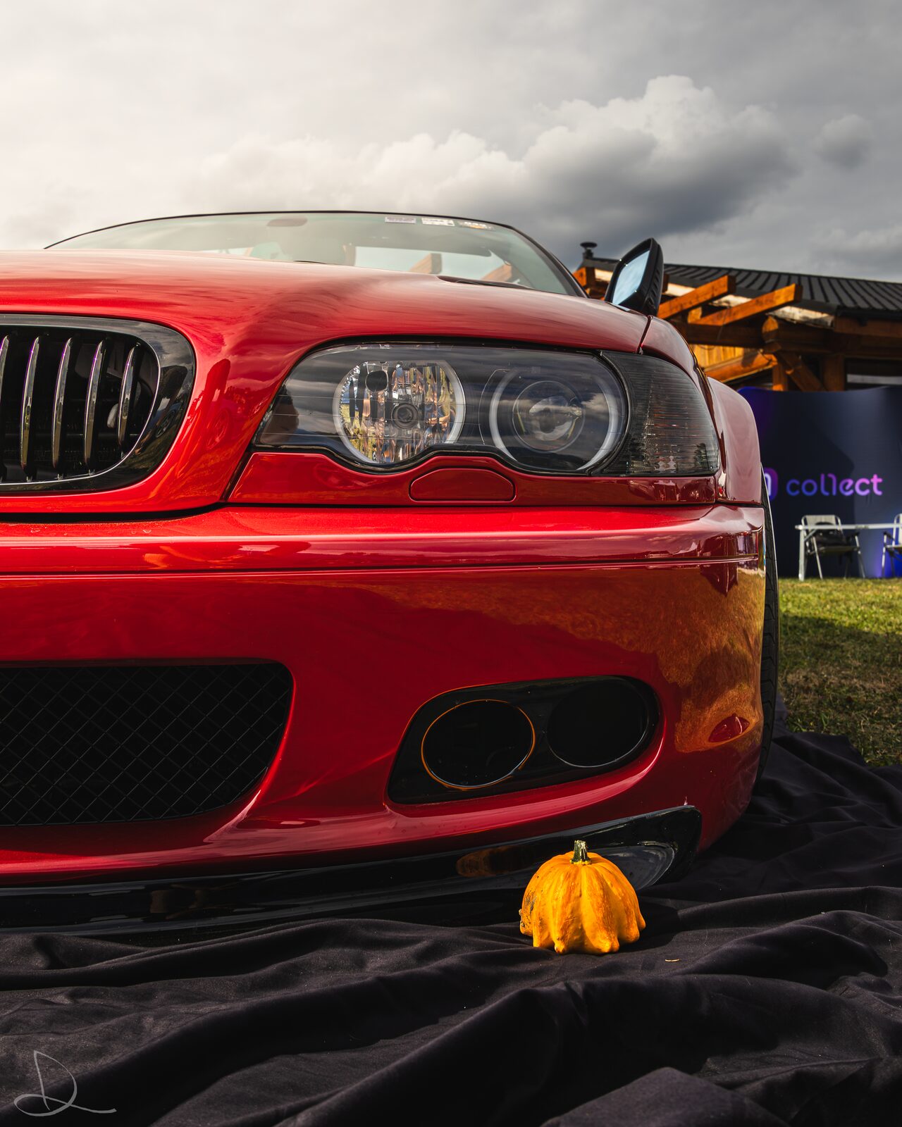 Ediția 2 — BMW E46 cabrio roșu, detaliu far