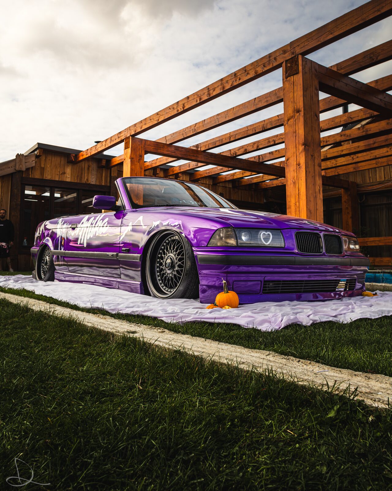 Ediția 2 — BMW E36 cabrio Milka, față