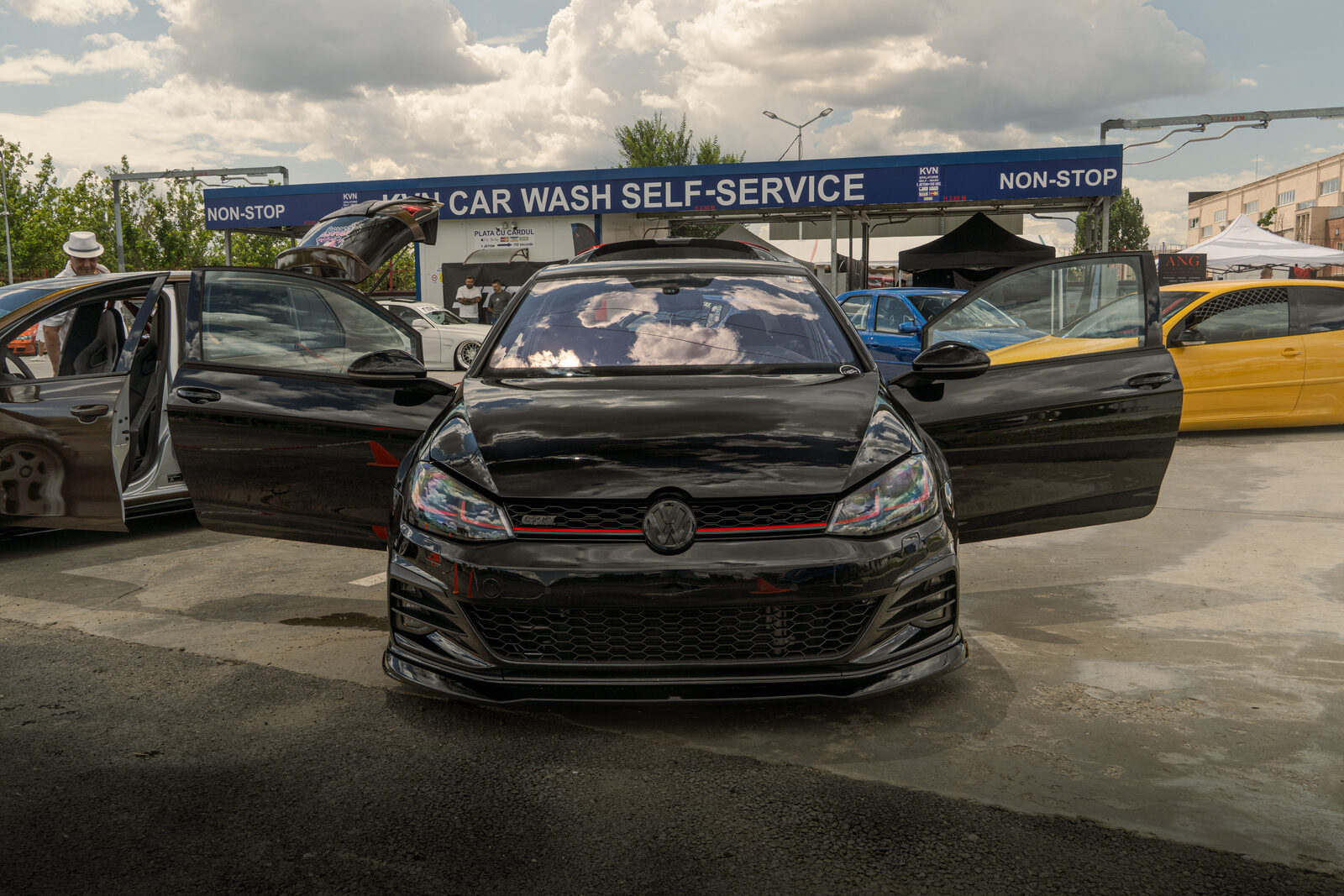 Ediția 1 — Volkswagen Golf VII GTI