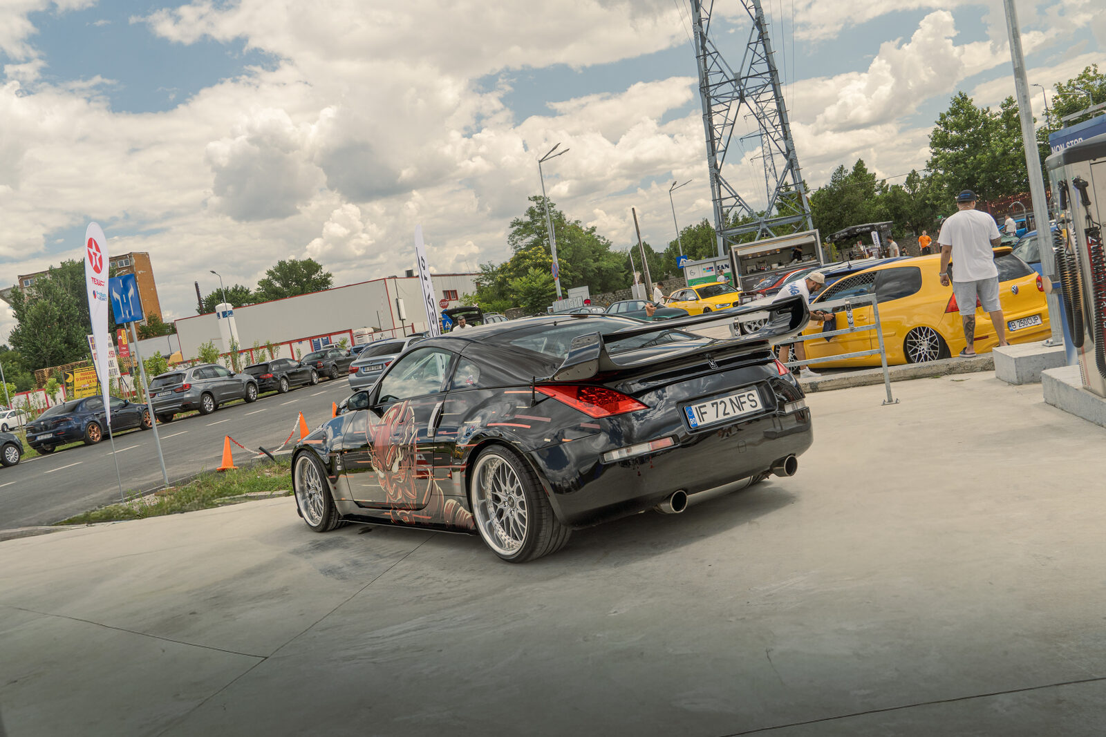 Ediția 1 — Nissan 350Z, spate