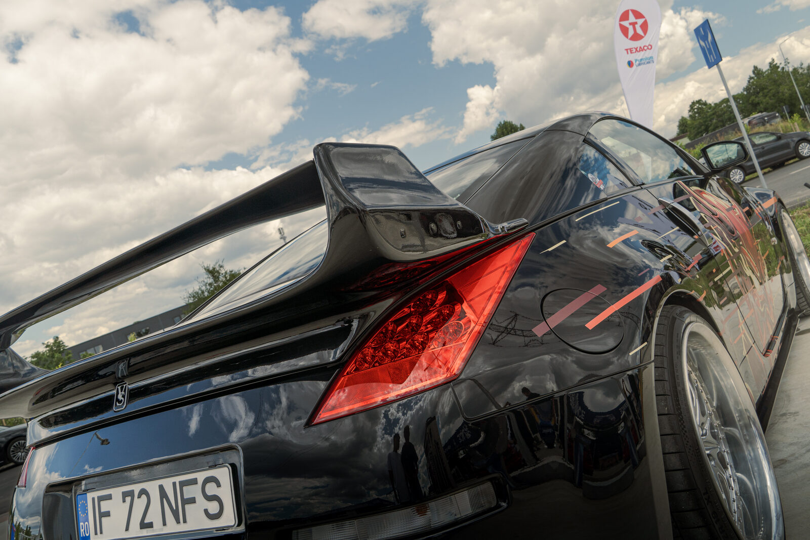 Ediția 1 — detaliu stop Nissan 350Z