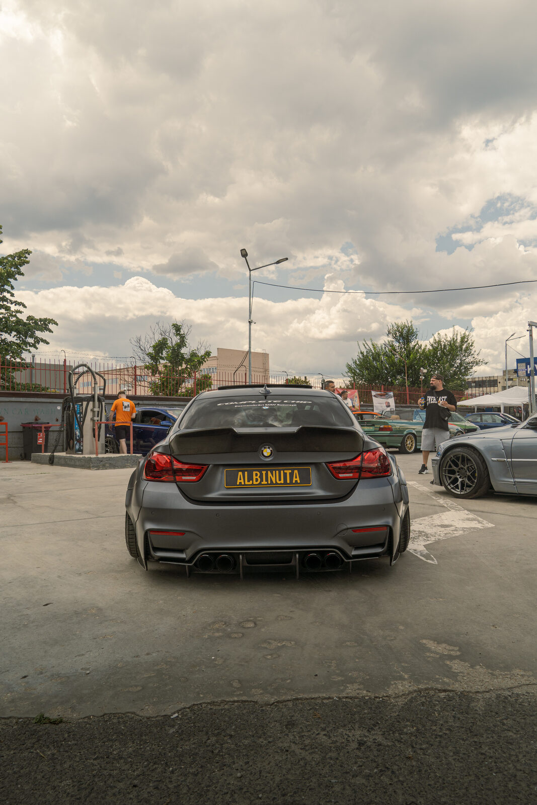 Ediția 1 — BMW M4 widebody, spate