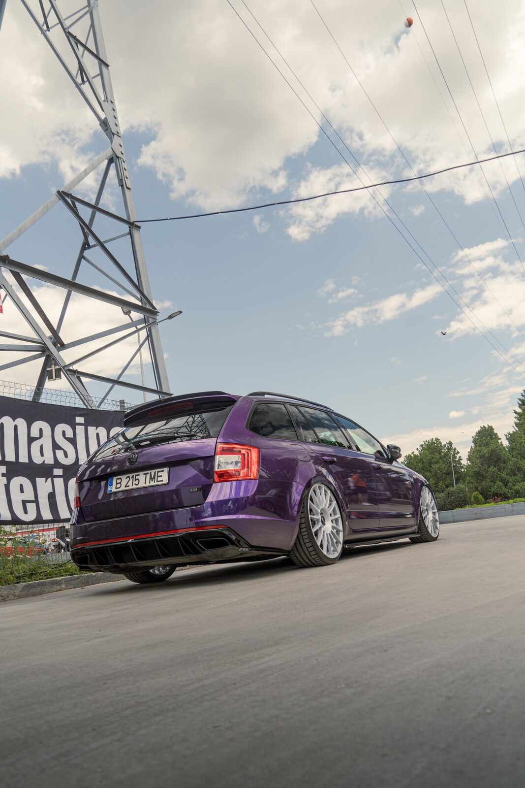 Ediția 1 — Skoda Octavia RS